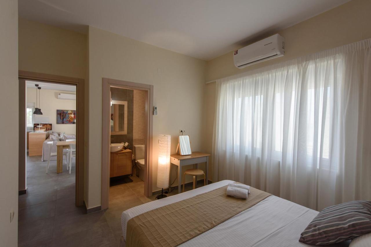 Thetis Beach Suites Kokkinos Pyrgos Exterior foto