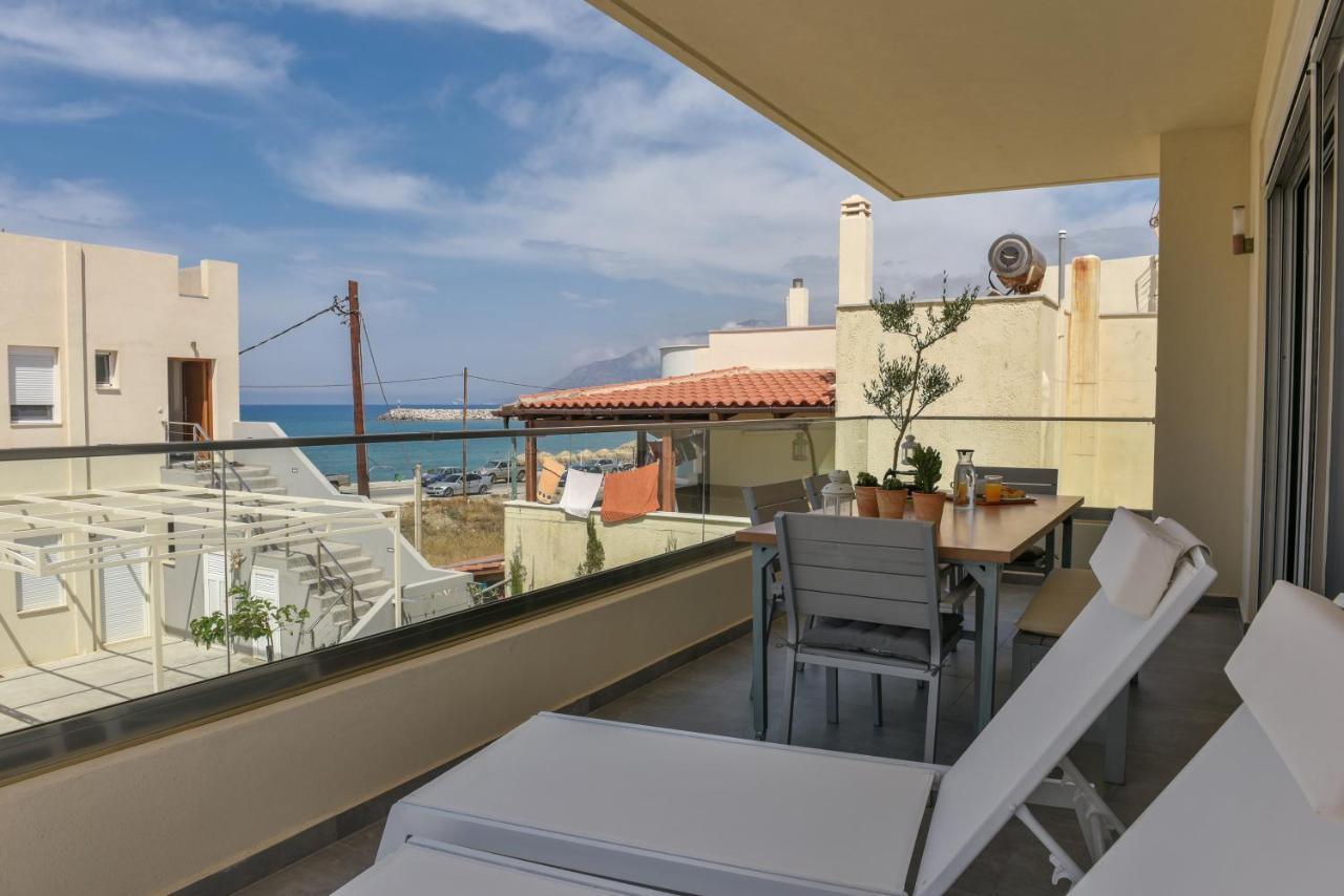 Thetis Beach Suites Kokkinos Pyrgos Exterior foto