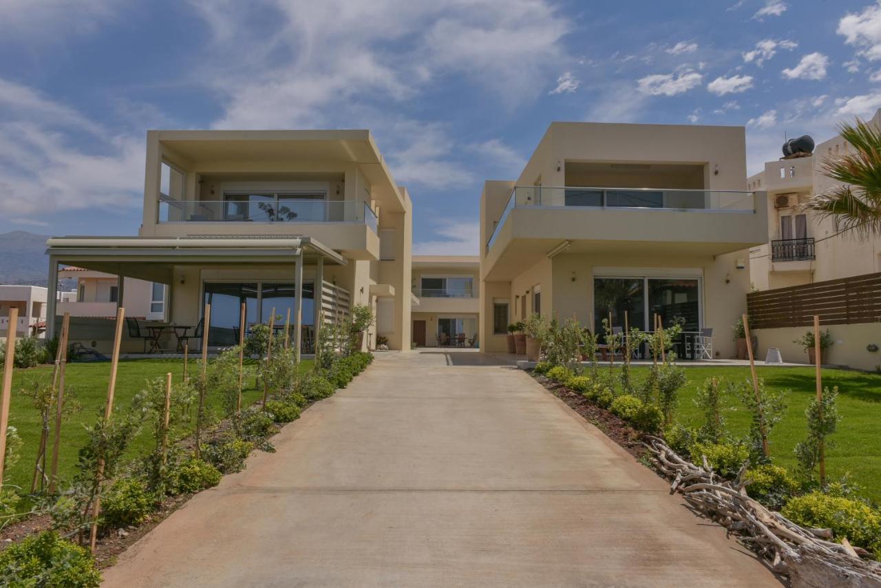 Thetis Beach Suites Kokkinos Pyrgos Exterior foto