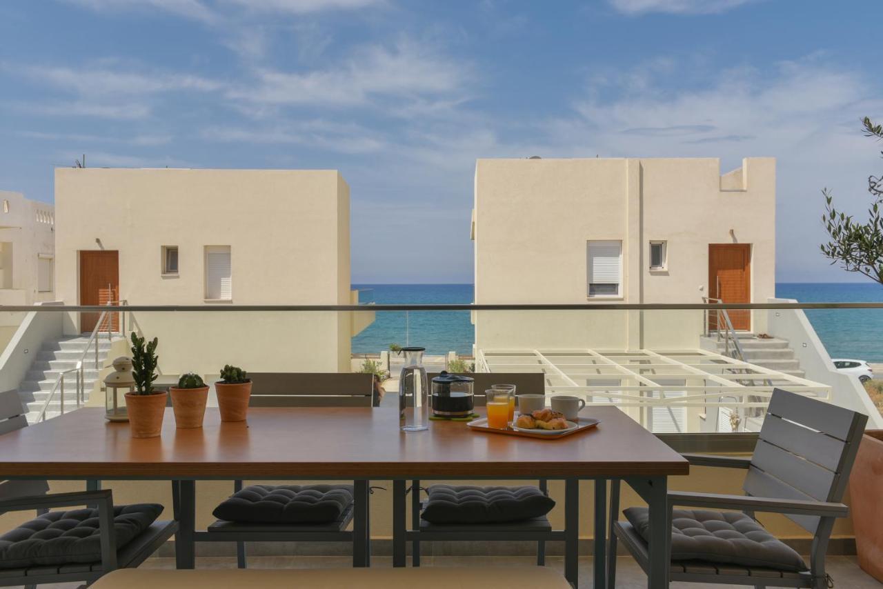 Thetis Beach Suites Kokkinos Pyrgos Exterior foto