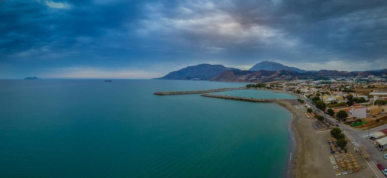 Thetis Beach Suites Kokkinos Pyrgos Exterior foto